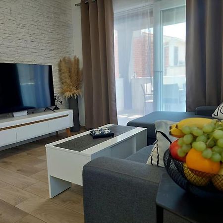 Valux Apartman Pula Exterior photo