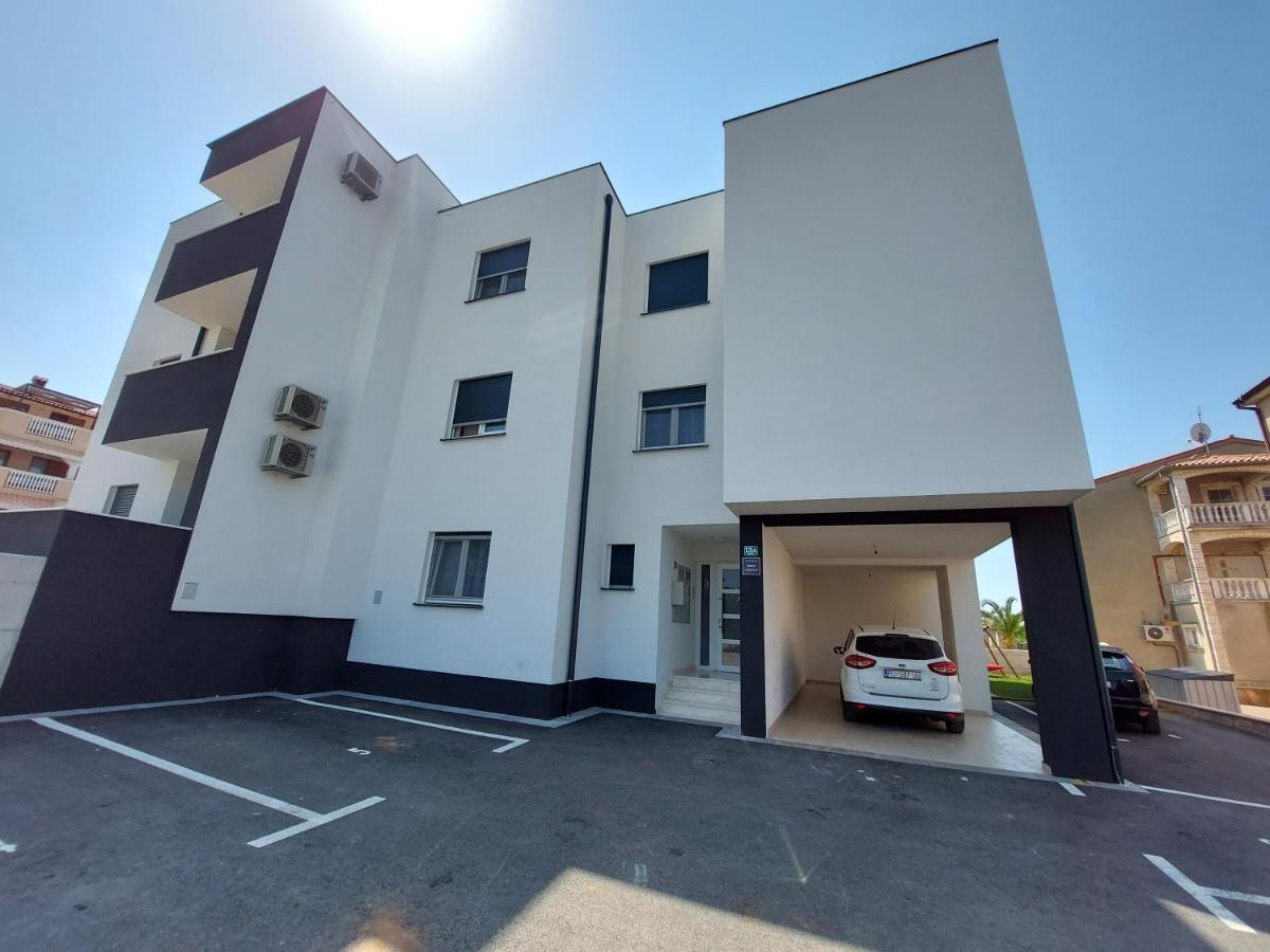 Valux Apartman Pula Exterior photo