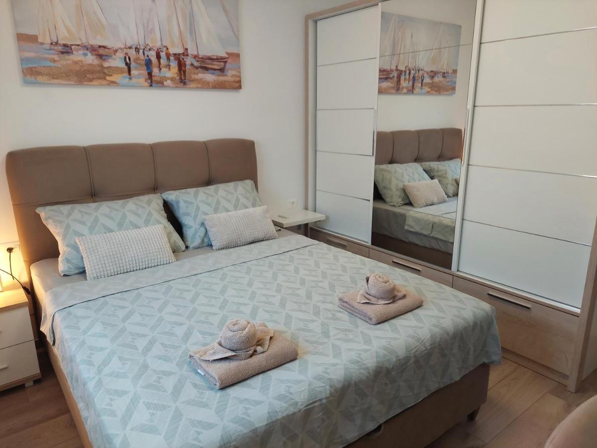 Valux Apartman Pula Exterior photo